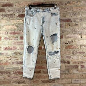 driftwood gizelle embroidered distressed destroyed jeans waist 32